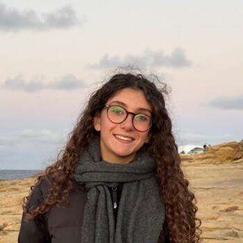 Babysitter a Piombino: Esther
