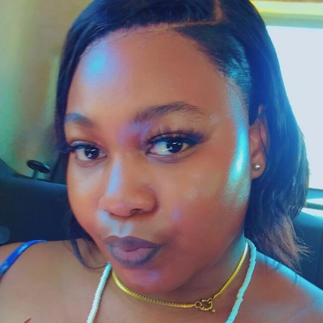 Babysitter in Soshanguve: Julia