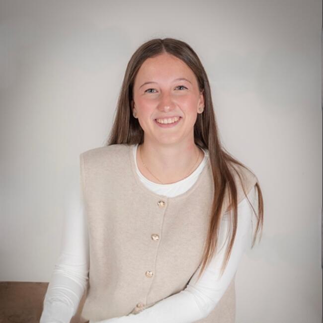 Babysitter in Taulé: Enora