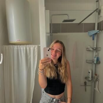 Baby-sitter Sernhac: Loane