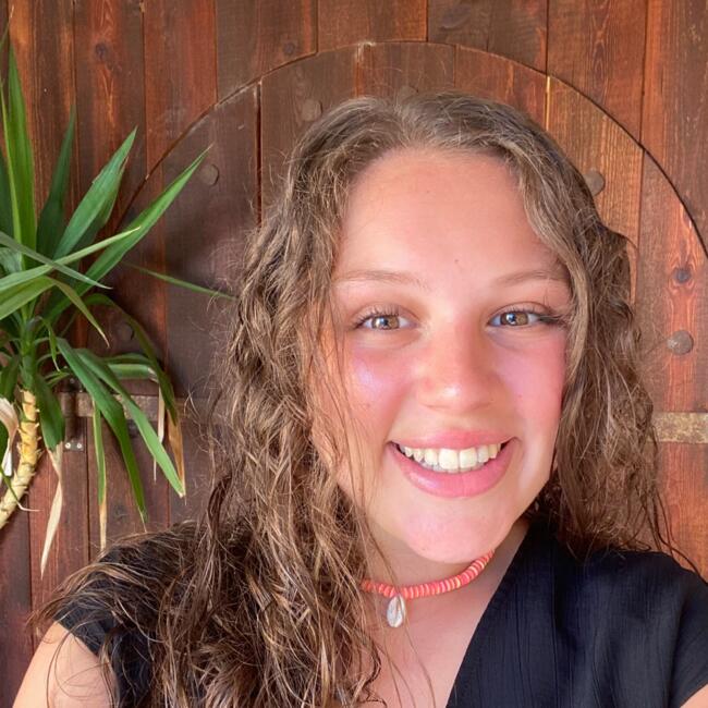 Babysitter in Cheratte: Elula