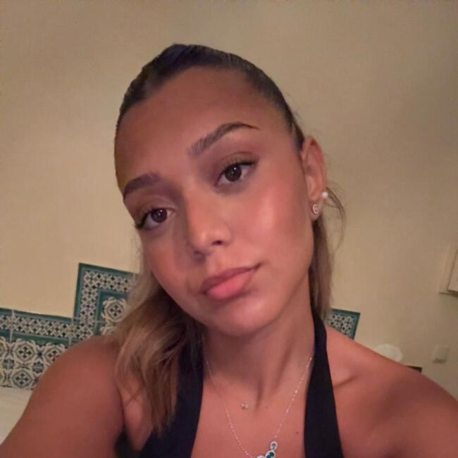 Babysitter in Fontenay-sous-Bois: Farah