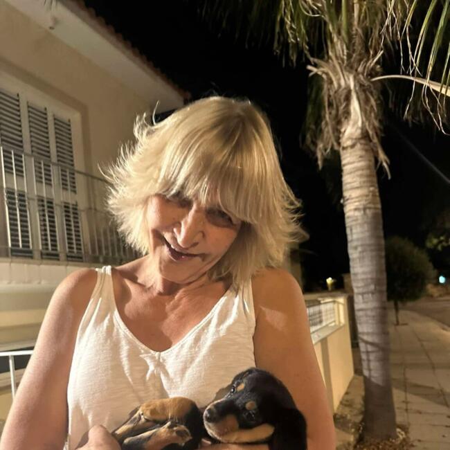 Babysitter in Nicosia: Thekla