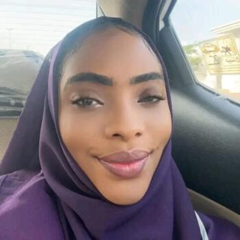 Babysitter Riyadh: Naima