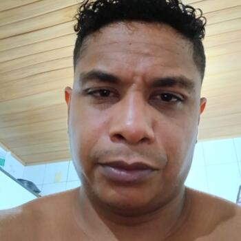 Emprego de babá em Cuiabá: emprego de babá Victor hugo