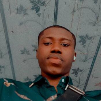 Babysitter in Owerri: Collins