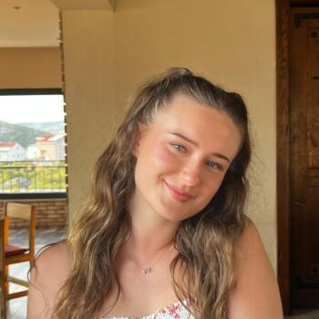 Babysitter in Umhausen: Lea