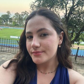 Babysitter in Gravataí: Mariana