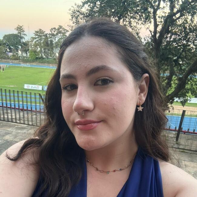 Babysitter in Gravataí: Mariana