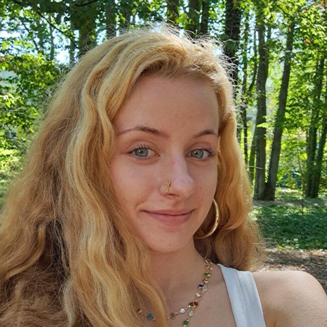 Nanny in Le Plessis-Trévise: Aurélie