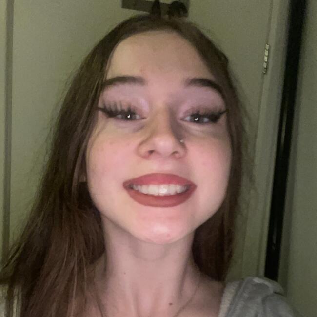Babysitter in Muswellbrook: Leah