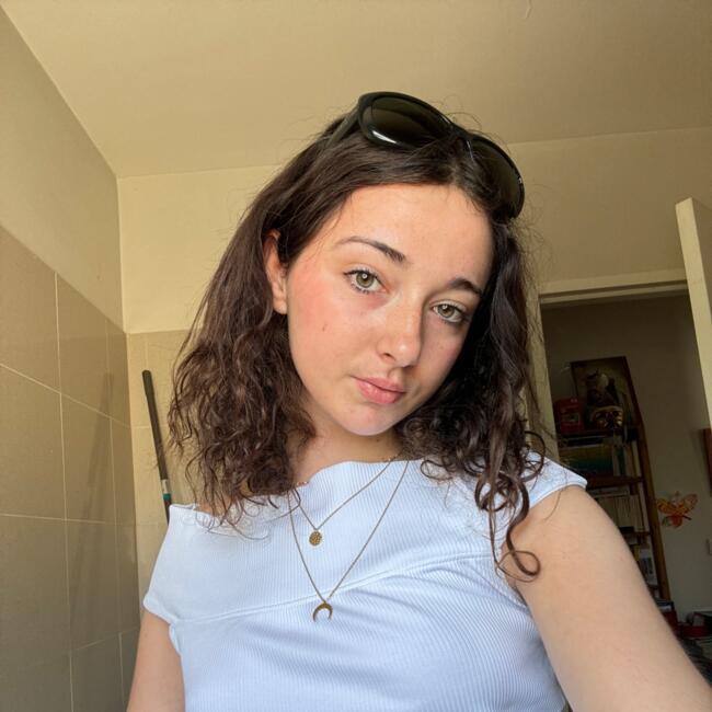 Babysitter em Lisboa: Adèle