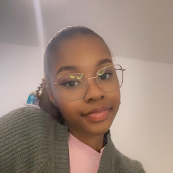 Babysitter in Clamart: Syriane