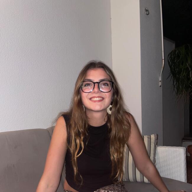 Babysitter in Paterna: Arantxa