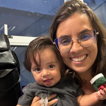 Babá em Brasília: Leticia