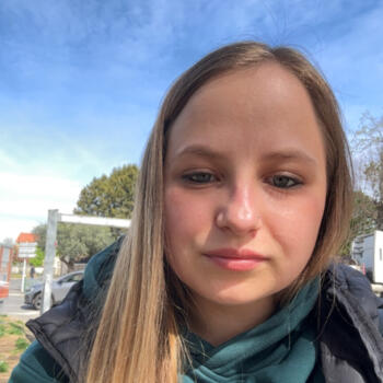 Babysitter in Athis-Mons: Natalia