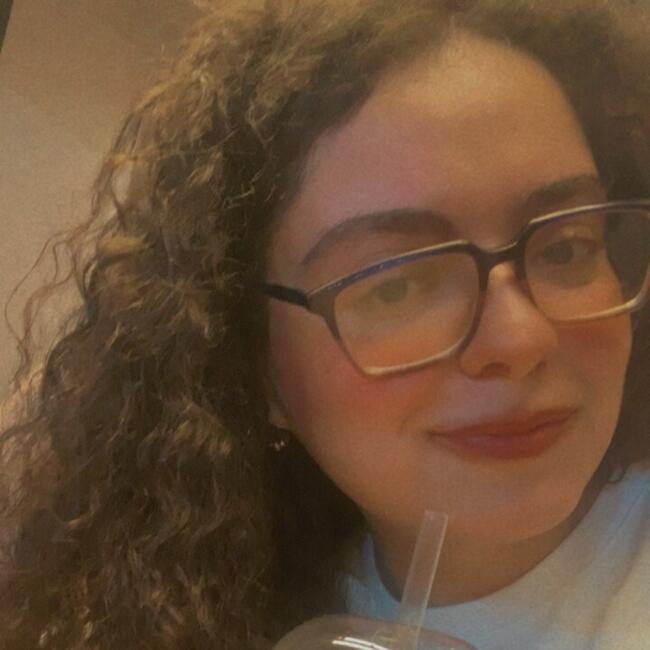 Babysitter in Cairo: Mema