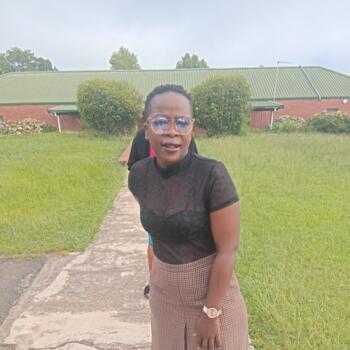 Babysitter Shallcross: Pretty