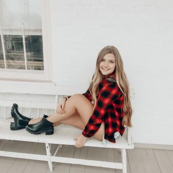 Babysitter in West Harrison: Cayla