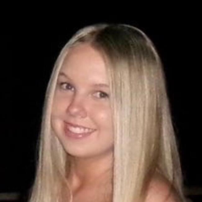 Babysitter in Gold Coast: Chelsea