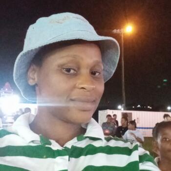 Babysitter in Tshelimnyama: Thofo