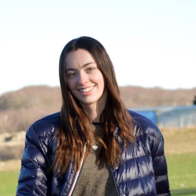 Babysitter in Saint-Paul-de-Vence: Nelly-Lou