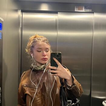 Babysitter in Paris: Mathilde