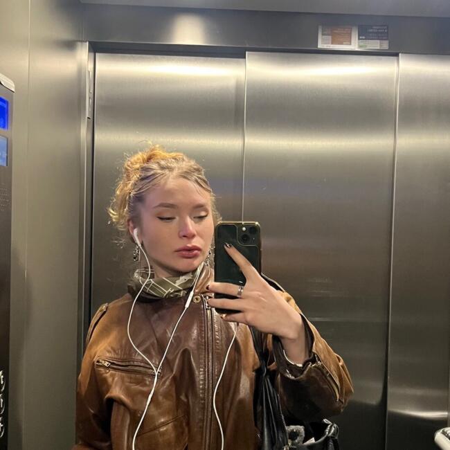 Babysitter in Paris: Mathilde