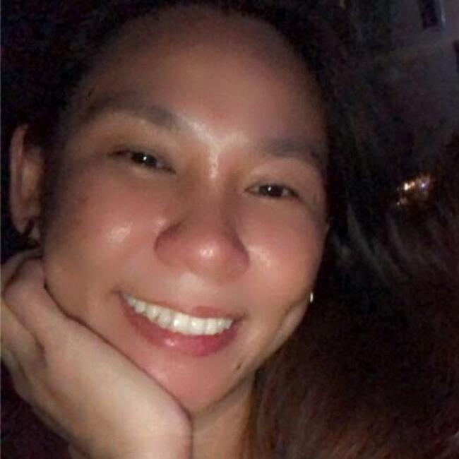 Babysitter in Abu Dhabi: Joanne