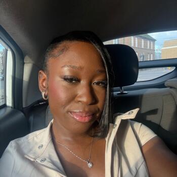 Babysitter Leicester: Rebecca