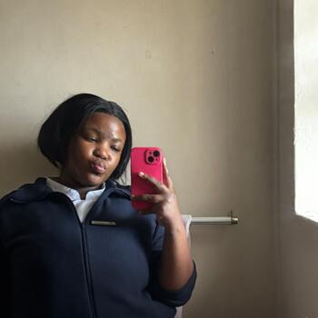 Nanny in Motherwell: Likhona