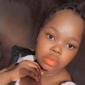 Babysitter in Dundee: Sihle