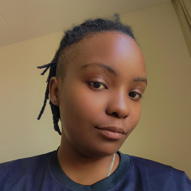 مربية أطفال في الرياض: Ann