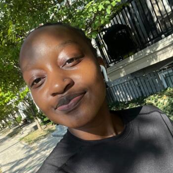 Babysitter Toronto: Grace