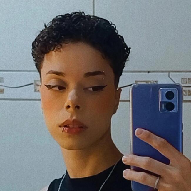 Babysitter in São José dos Pinhais: Rhana