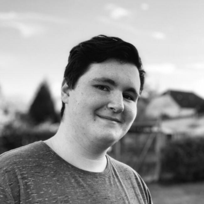 Reims 베이비시터: Loucas