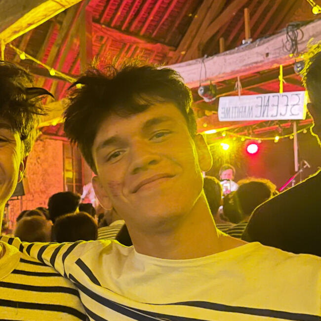 Babysitter in Biarritz: Pierre-Lancelot