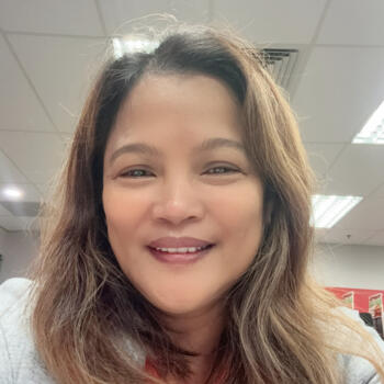 Babysitter Singapore: Alona