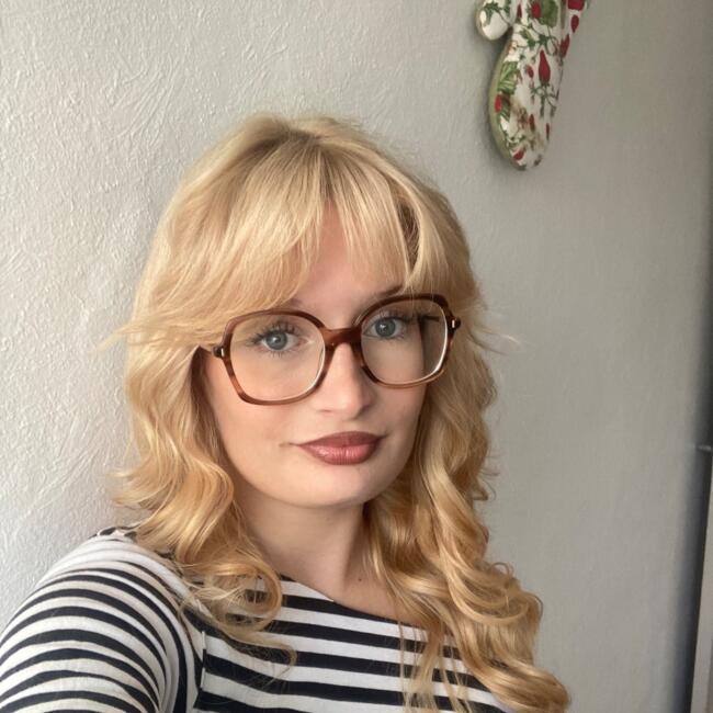 Babysitter in Rouen: Rose