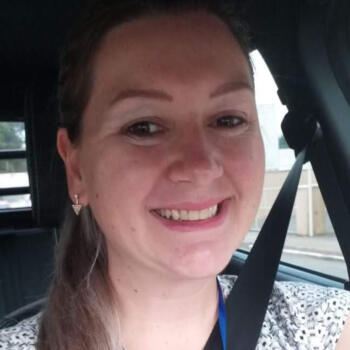 Emprego de babá em Guaramirim: emprego de babá Denise