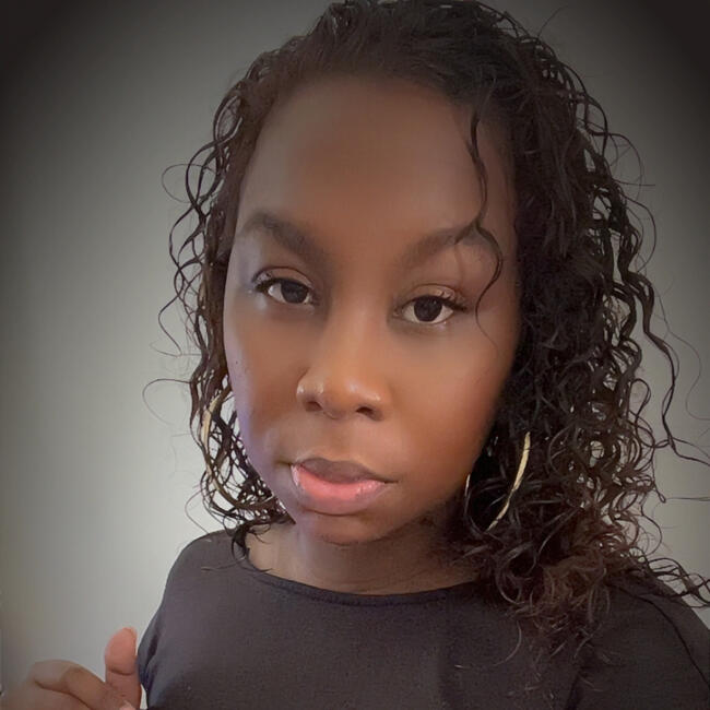 Job de garde d'enfants à Orléans: Emilie