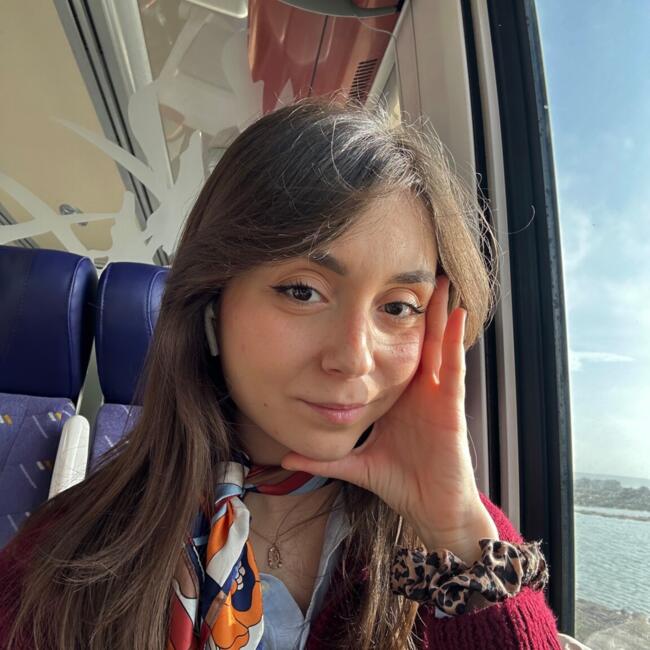 Babysitter a Uster: Giulia