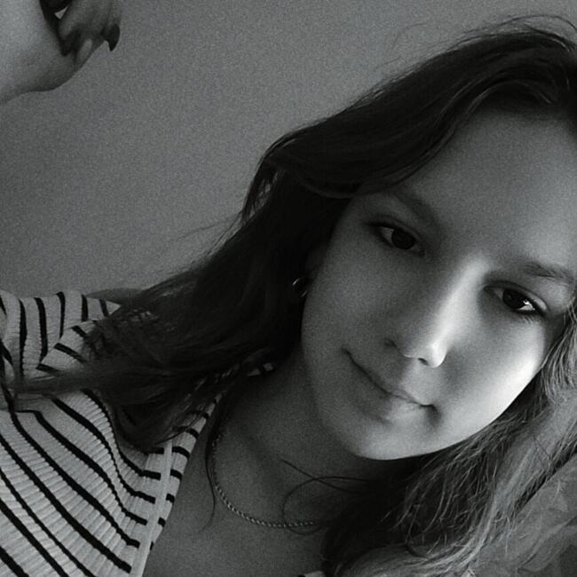 Babysitter in Kaposvár: Boglárka