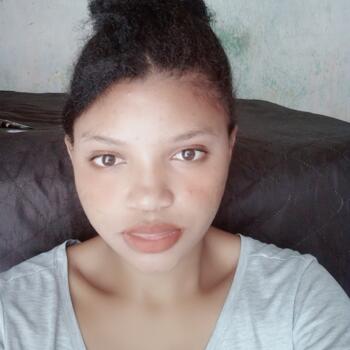 Babysitter in Barueri: Francilene