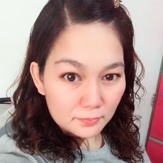 Baby-sitter in Surrey: Jean