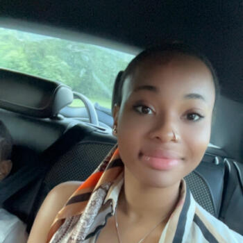 Babysitter Chambéry-le-Vieux (Auvergne-Rhône-Alpes): Nellyane