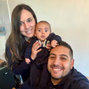 Childminder job in San Antonio: babysitting job Romina Paz