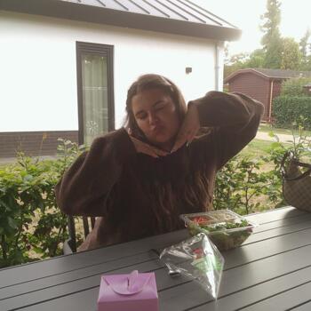 Babysitter in Aukrug: Mia Tabea