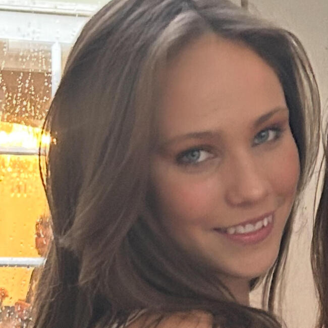 Babysitter in Melbourne: Ayda