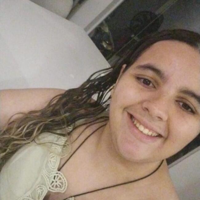 Babysitter in Curitiba: Nicole